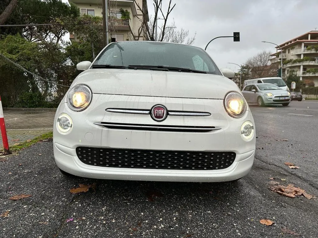 FIAT 500 1.2 Lounge Image 2